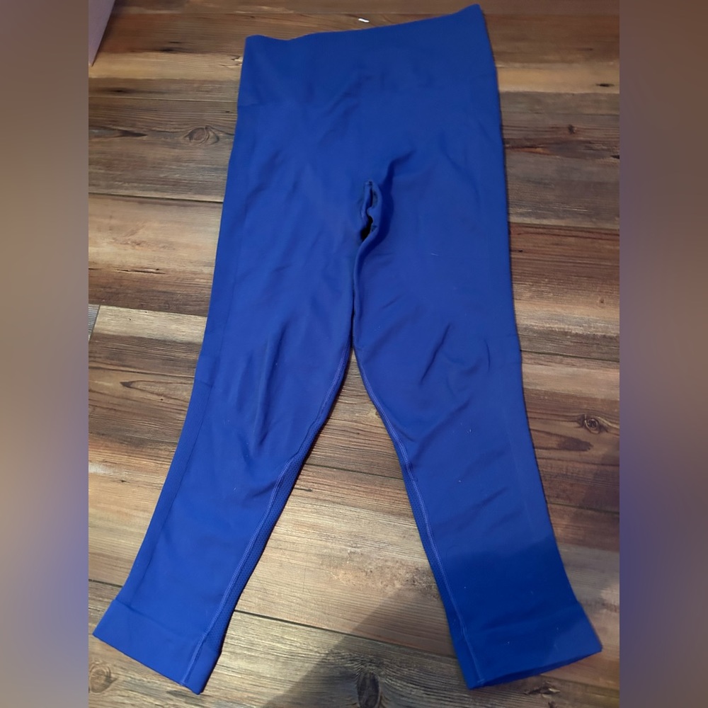blue lululemon leggings